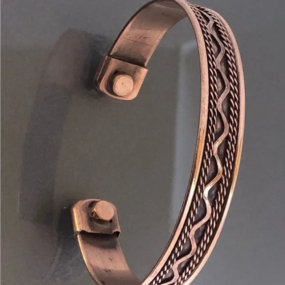 Pure Copper Wave Design Magnetic Bracelet Energy Cuff Bangle - Picture 2 of 2